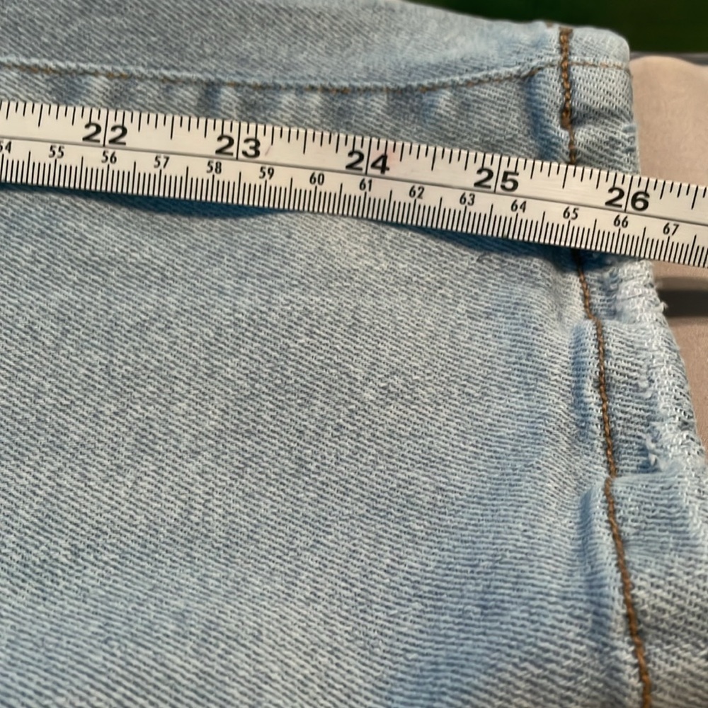 Kenzie jeans size 2 “the Ella” high rise straight leg distressed lighter wash - Picture 12 of 13